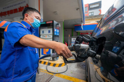 Giá xăng 8/5: Còn kh::ủng kh::iếp hơn cả giá vàng trời ơi..