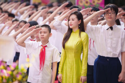 Bảng lương của giáo viên THCS, THPT theo dự thảo: Chúc mừng các thầy cô, cao nhất 26 triệu