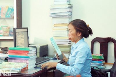 Xin chúc mừng nhân viên phục vụ, hành chính trường học lần đầu có phụ cấp