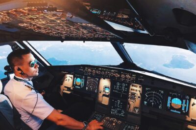 S-inh t-ử giữa b-ão: Những quyết định th-ót t-im của cơ trưởng