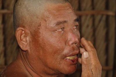 Bị cá rỉa giữa biển, uống nước mặn cầm hơi: Người đàn ông s::ống sót sau 4 ngày trôi dạt khiến cả nhà kh:óc ng/ấ/t