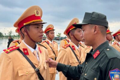 Nghe tin mẹ m::aat ngay trước giờ xuất quân, binh nhất này chỉ làm một điều khiến ai cũng ngh::ẹn ng::ào…