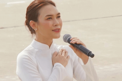Mỹ Tâm sáng bừng tại Đại lễ 2/9, cất tiếng hát trang nghiêm đầy tự hào, nói 1 câu khác hẳn Hồ Ngọc Hà