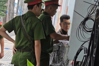 Ca sĩ Ưng Hoàng Phúc lên đồn Công an TPHCM rồi!